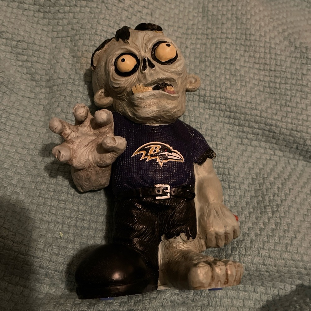 Baltimore Ravens Zombie Figurine